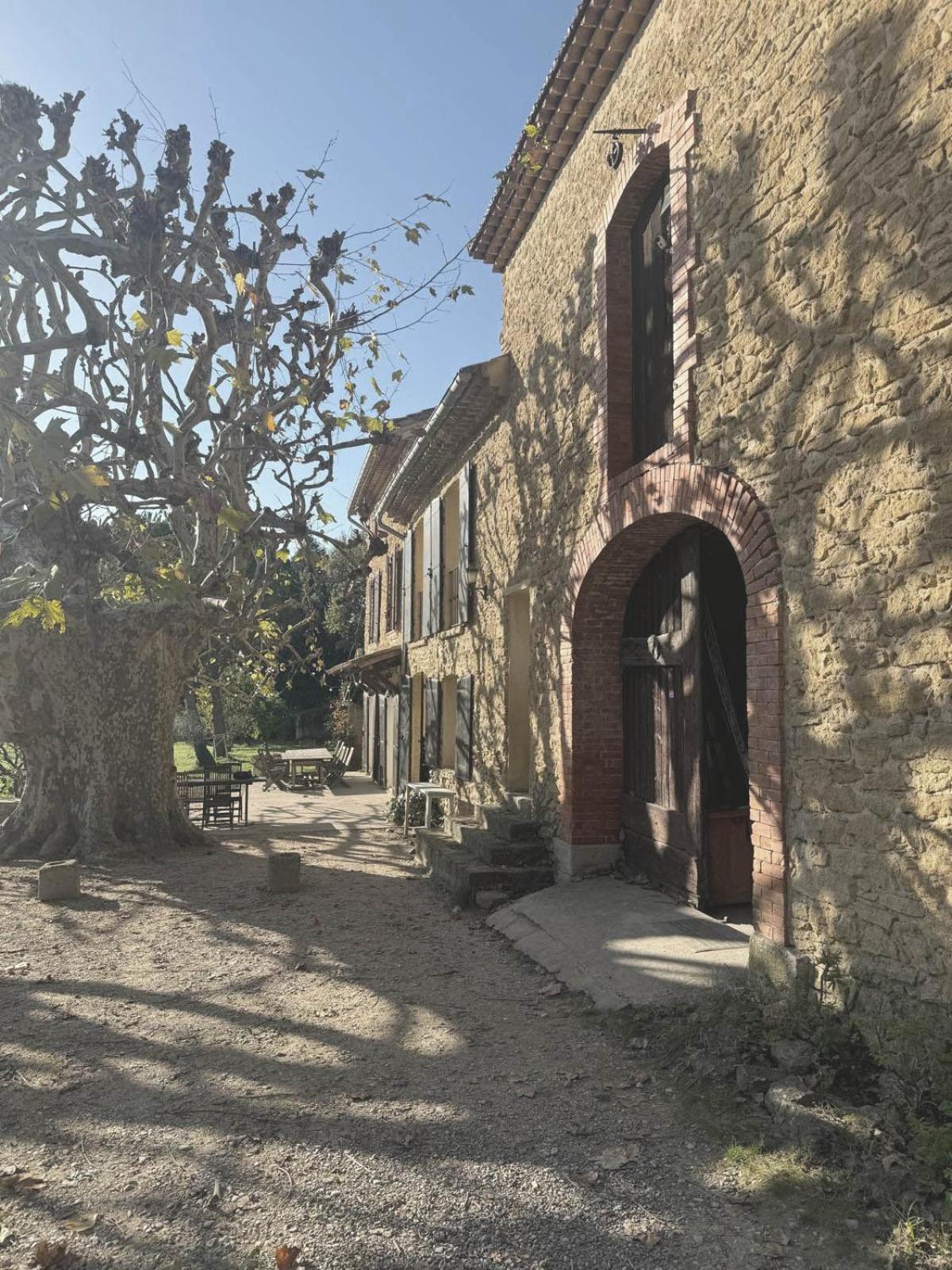 Mas Dans La Campagne Pour Loisirs Et Teletravail Vila Sarrians Exterior foto